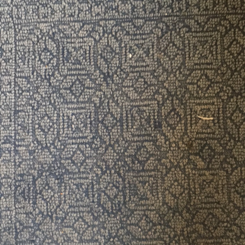 Meet your Posher, Holly